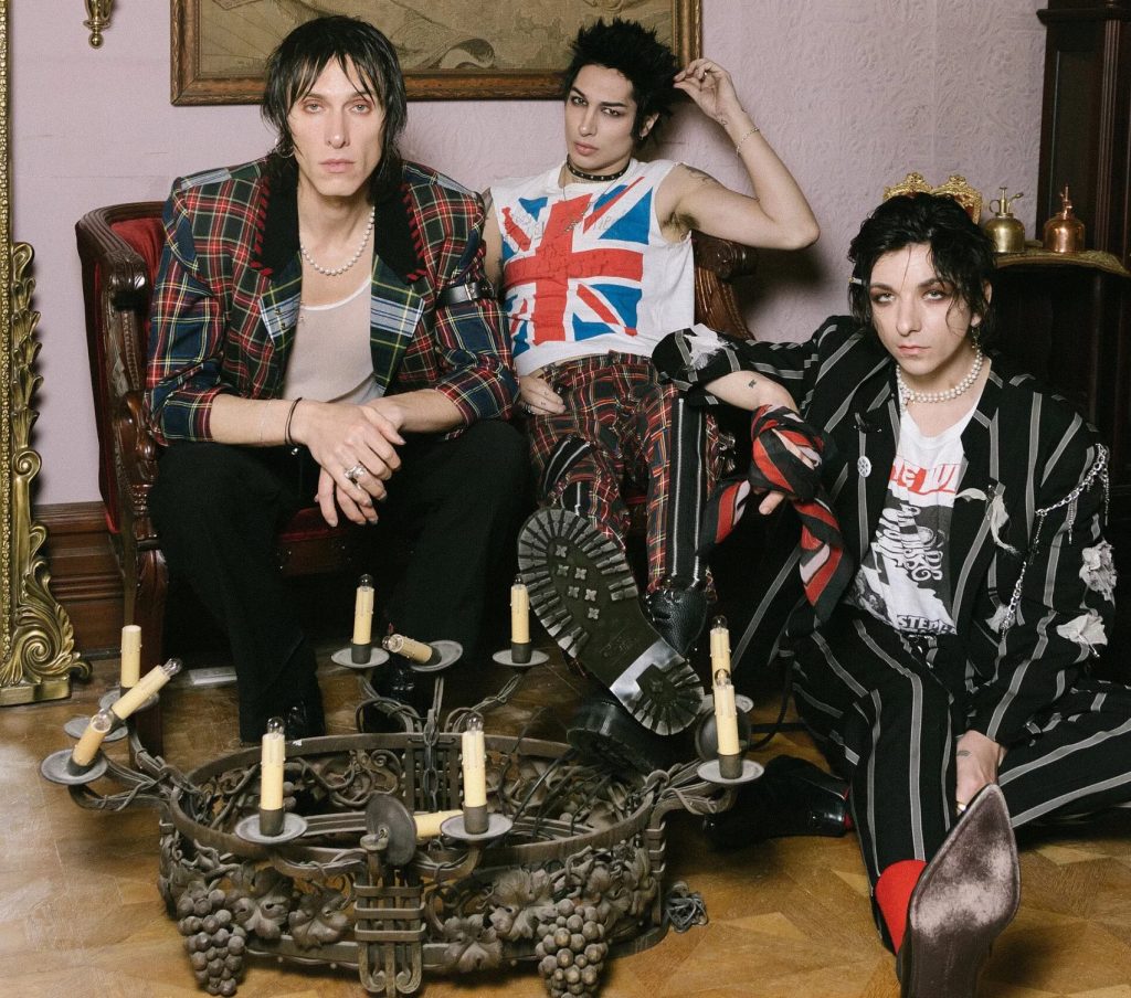 Palaye Royale