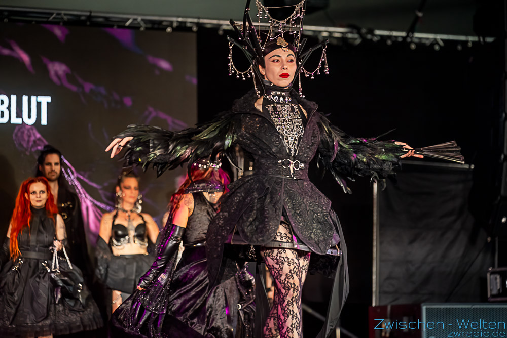 M'era Luna 2026 Fashion Show - Manufaktur Herzblut