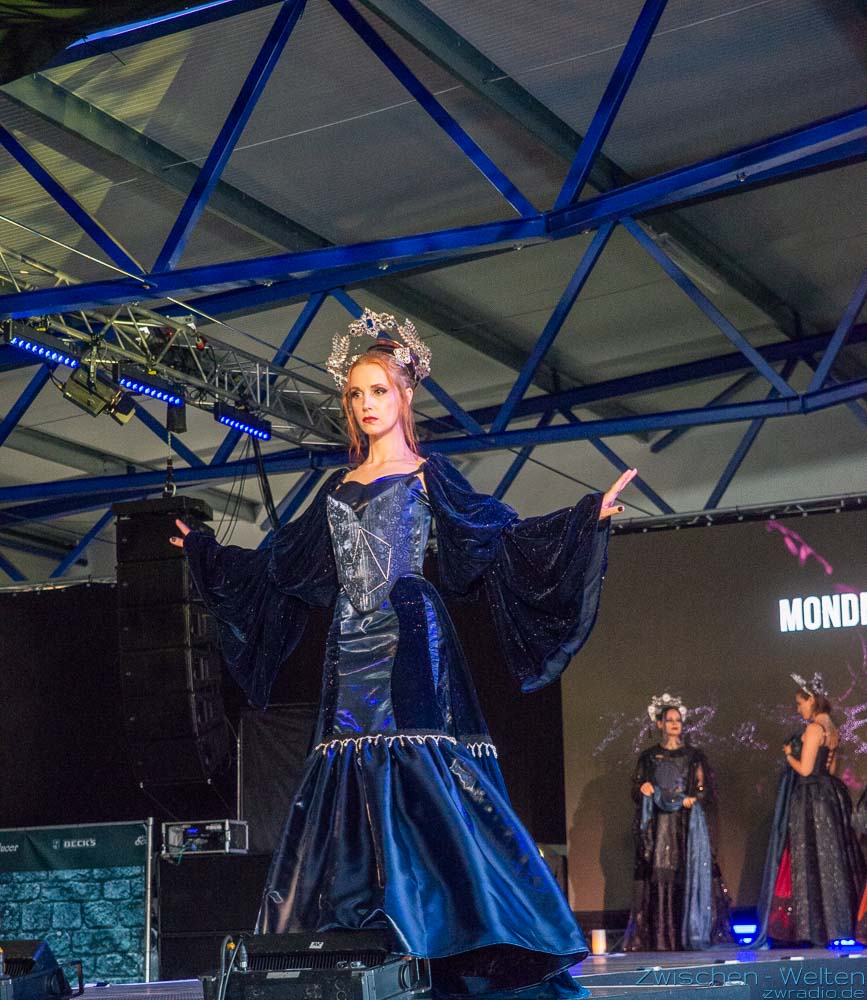 M'era Luna 2026 Fashion Show - Mondmädchen
