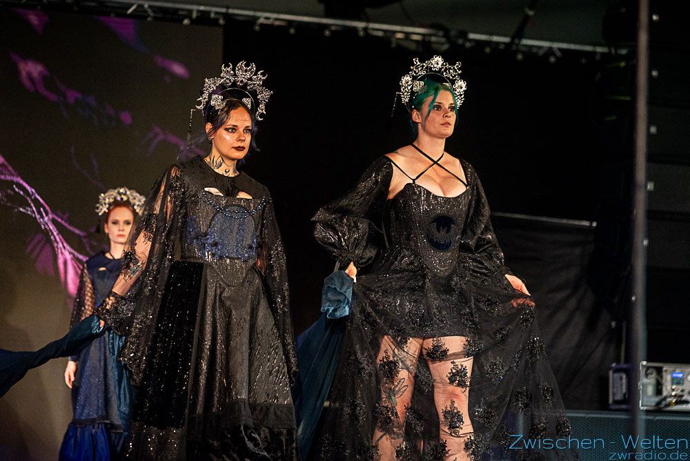 M'era Luna 2026 Fashion Show - Mondmädchen