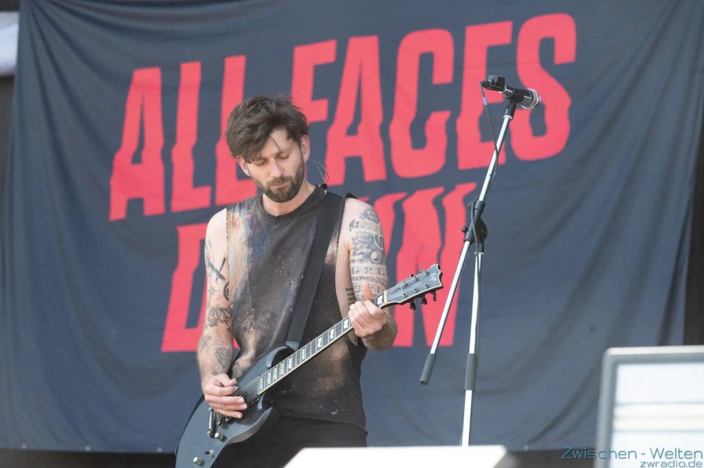 All Faces Down